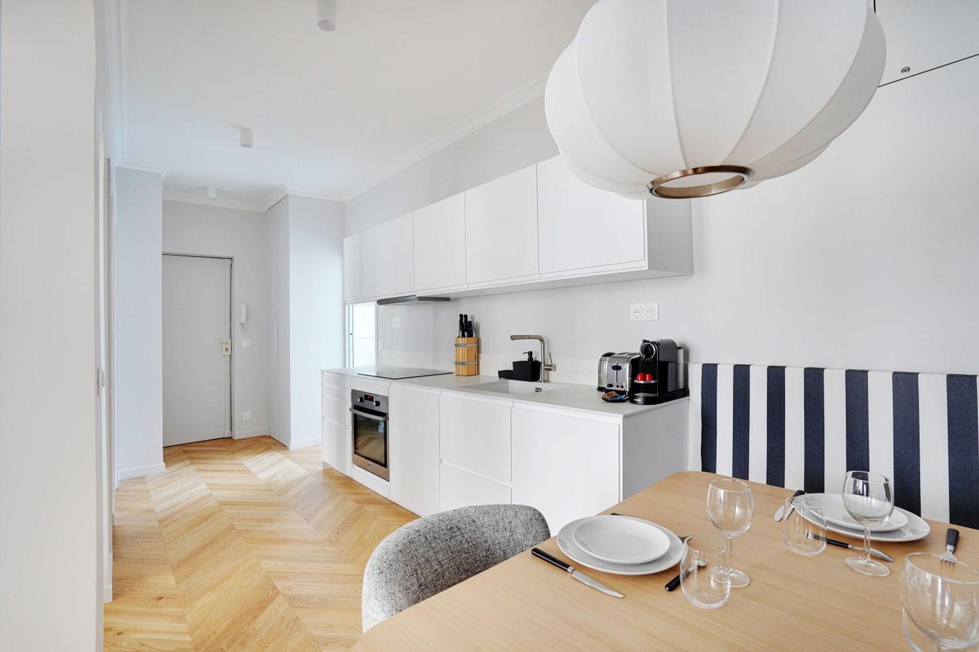 Moderne Champs-elysees - Saint Honore Parigi