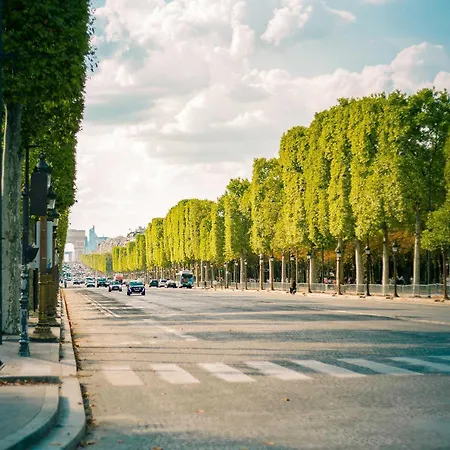 Moderne Champs-elysées - Saint Honoré *