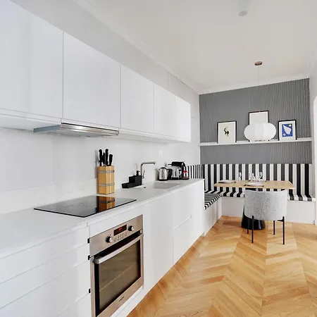 Apartment Moderne Champs-elysees - Saint Honore Paris